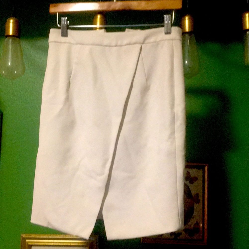 White tulip skirt